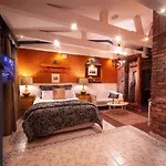Paul's Fantasia Boutique Апарт-готель