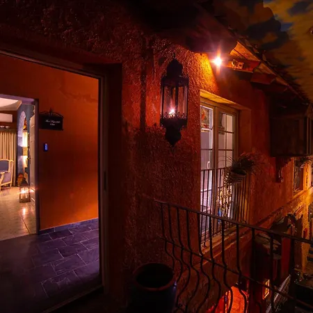 Paul's Fantasia Boutique Lejlighedshotel 4*