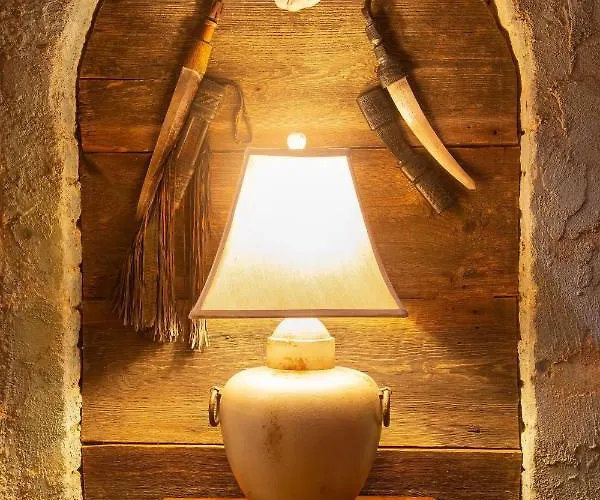 Paul's Fantasia Boutique 4*