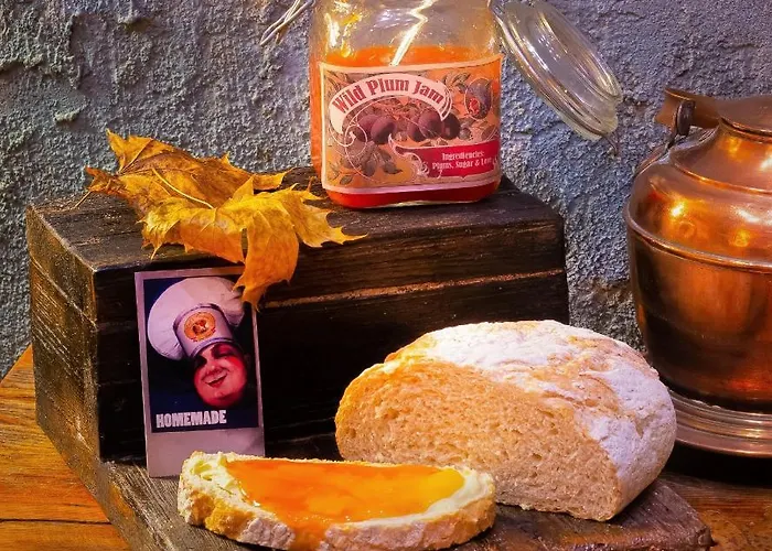 Paul's Fantasia Boutique